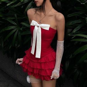 작업 드레스 우아한 활 세부 사항 섹시한 스트랩리스 2 피스 세트 클럽 의상 여성을위한 클럽 의상 red 탑과 스커트 일치