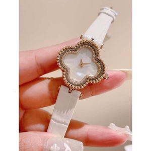 Van Women Watch Wristwatch Fashion Cleefly Luxury Vanly Women Alhambra Watch Vintage High Appearance Fashionable Light Waterproof Womens O7LL