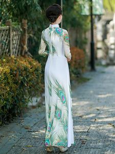 Donne tradizionali cinesi Peacock Feather Stampato Satin Aodai Qipao Vintage Cheongsam Nuova abito formale