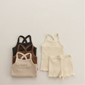 Shorts Children's Summer Shorts Set Baby Kids Girls Ribbed Suspender Top + Shorts Tank Cross Vest Randiga Shorts Pyjamas Kläder