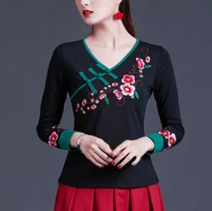 Casual Women Clothing Shirts for Vintage Clothes Tshirt Y2k Top Embroidery Ethnic Style Streetwear Fashion 240412