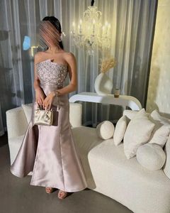 Sukienki imprezowe Eleganckie syrenę Prom bez ramiączki bez rękawów Arabia Saudyjska koraliki wieczorne podzielone kostki formalne