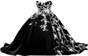 ヴィンテージゴシック様式の黒と白のウェディングドレス2021恋人ストラップレスガーデンカントリーブライダルウェディングガウンスイーププラスサイズの花嫁