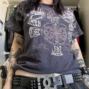 Kadın T-Shirt Alışveriş Merkezi Goth Grafik Baskı T-shirt Y2K Japon Stili T 2000S Vintage Kafatası Kısa Slve Mahsul Üst Harajuku Estetik Punk Kadınlar T240412