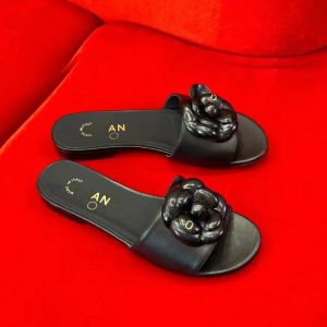 العلامة التجارية 2024 Summer Pool Slippers Slide Loafer Luxurys Sandal Men Men Sliders Highine Camellia Camellia Women Mule Flat Channel Designer Sandale Disual Shoes with Box