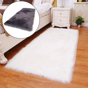 Carpets Plush Soft European Bedroom Carpet Imitation Wool Pad Long Hair Bedside Bay Window Cushion Sofa White Red