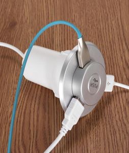 Kleine und universelle Telefonladebuchse 3 Hubs USB -Sofa -Sockel Pop -up -Socket1313542