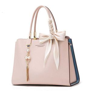 Womens Bag Bag Commuting Tote Versatile Handheld Crossbody Large Capacity Light Luxury Casual Mom Bags