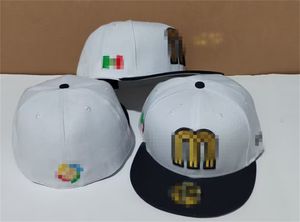 Chapéu equipado snapbacks size chapéu chapéu de basquete Todo o logotipo do time masculino e feminino esportes ao ar livre bordados algodão sapatos lisos fechados elástico chapéu misto tamanhos de pedido 7-8 m8