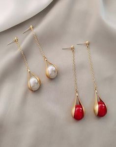 Designer smycken dingle örhängen s925 silvernål lång vit pärla örhänge Senior Sense Metal örhängen1044804