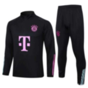 Treinamento de futebol do Bayern alemão Treinamento de manga longa Autumn Winter Jacket Conjunto de jaqueta adulta e crianças Levandovsky Jersey Print