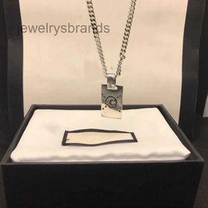 Fashion Designers Necklaces Trendy Pendant Necklace Designer Chain for Women Gift Mens Jewelry with Box