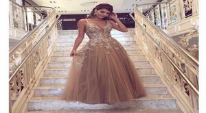 Modest Champagne Prom Dresses 2018 Sexy Spaghetti Lunghezza aline Abito da sera APPLICE APPLICATURA Occasione speciale Abito da festa 4149016