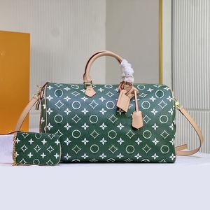 24SS Men Women Shoulde Bags Diagonal Leather Crossbody Bag Luxury Designer Handbag Cards Holder Outdoor Travel Wallet Pouch Purse Pochette with Coins Bag 40CM