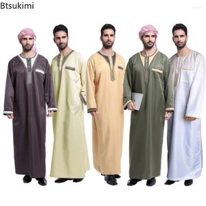 Ethnische Kleidung Eid Muslimer Männer Jubba Thobe Arabische islamische Mode lässig Dubai Stickerei Kaftan Luxus Kimono Männer Party Abaya Roben