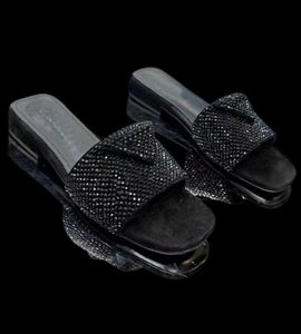 슬링 백 펌프 크리스탈 새틴 크리스탈 시리즈 슬리퍼 샌들 로퍼 뮬러 신발 가열 된 크리스탈 크기 35416341107