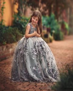 Grå bollklänning Girls Pageant Dress 2019 Juvel ärmlösa blommiga applikationer Flower Girl Dresses For Wedding Baby Birthday Party Gown8990173