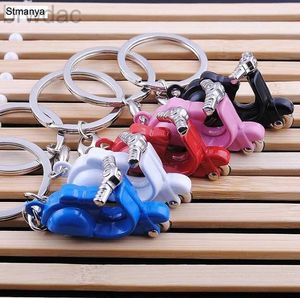 Anéis -chave Novo design Design Cool Mini Metal Keychain Car Chain Chain Chay Ring Motorcycle Chain Mix Color Pinging for Man Women Gift Wholesale 17217 240412