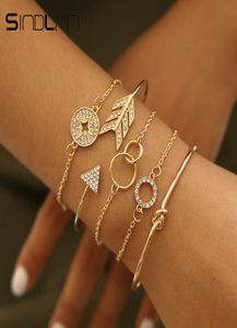 Sindlan 5pcs Kristall Geometrische Armreifen für Frauen Vintage Gold Open Armbänder Set Pfeilkompass Boho Armband Handgelenk Kette Schmuck 5161550