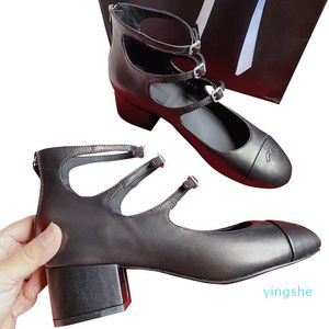 2024 Sandals Classic Adjustable Ankle Buckle Pumps Zippers Wedding Shoes