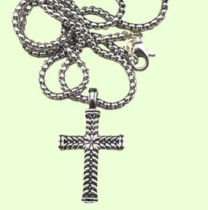 Men Style Chain Necklace Necklaces Pendants Classic Women Diamond Dy Vintage Pendant Hip Jewelry Cross Hop length 50cm4132921
