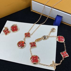 Z zestawami biżuterii z pudełka Projektant naszyjnik bransoletki projektant dla kobiet kolczyki znaczkowe marka dziewczyna logo naszyjnik
