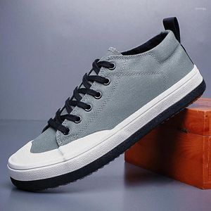 Casual Shoes Men Canvas Lace Up Sneakers Summer Modna oddychanie wulkanize gumowe mieszkania na zewnątrz jesieni mężczyzna