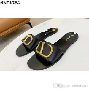 2024 Summer Womens tofflor Sandales Ny platt botten Dekorativa spännen Sandaler Designer Slides mångsidiga litchi -mönster Slipper 3 färger