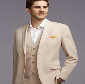 Högkvalitativ två -knappar Beige Groom Tuxedos Notch Lapel Groomsmen Man Suits Mens Wedding Suits Jacket Pantsvestie 4345790971