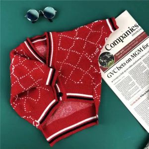 New Winter Luxury Designer Dog Apparel Cat Clothes Cute Puppy Sweaters Christmas Letters Luxury Dogs Clothing Hoodies Pets Coats Cloth Dog Knitting French Bulldog