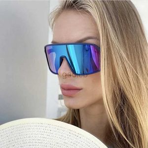 Occhiali da sole Nuovo telaio grande unito Occhiali da sole Body Cycling Outdoor for Women Sun Glasses Uomini che eseguono Protezione Eyewear Uv400 Oculos de Sol 24412