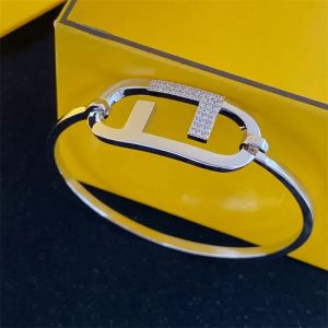 Braccialetti designer di lusso Bracciale di marca casual per donne classiche lettere dorate diamanti a catena bracciale catene di gioielli in argento con scatola nuovo -7