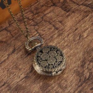 Pocket Watches Vintage Watch Bronze Color Quartz Cool Chain Hollow Plum Blossom Durable Exquisite H9