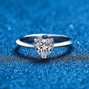 Sier s925 sterling ring kvinnlig främmande moissanit 1 enkel kärlek singel diamantförslag ring moissanite ring kvinnlig