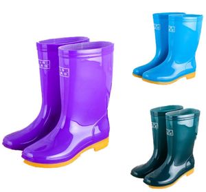 نساء Midcalf Boot Ladies Rubber Rubber Knee Outdoor Female Winter Dark عالية الجودة أحذية المطر Q12165907621