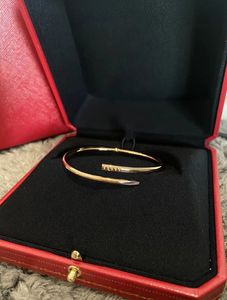 Designer 18k gold Nail Bangle jewlery designer for woman men bracelet Top quality Silver Rose design Bracelet Unisex titanium Stainless Steel screw jewelry gift