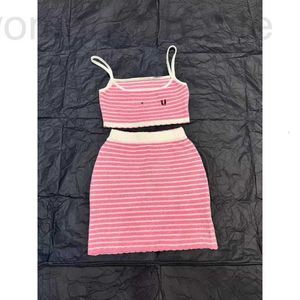 Designer de vestido de duas peças 24 verão novo produto rosa estilingue de meia saia para mulheres 9aue