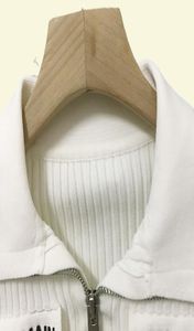 803 2021 Brand de outono de verão Mesmo estilo de manga longa Lapel pescoço branco preto cardigan moda feminina roupas suéter feminino pano1399467