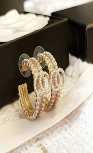 Luxury Brand Designer High Quality Round Women039S Crystal Rhinestone Pearl Earrings Wedding Party31918139