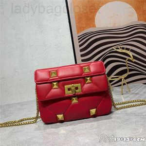 Velatninio manyetik vpurse tasarımcı zincir çantası taşınabilir bayan deri tasarımcı çanta kadın çanta v bayanlar fashion forma moda çalışma çantaları küçük el çantası velatninio leat erj0