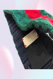 Designer elastischer Wolle Stirnbänder gestochen grün mit roten Haarbändern für Männer und Frauen Italien Marken Winter warmes Stirnband HE9186926