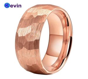 Rose Gold Hammer Ring Tungsten Carbide Wedding Band för män Kvinnor Mångfacetterad Hammered Borsted Finish 6mm 8mm Comfort Fit9399863