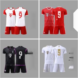 Jersey de futebol 2324 Bayern de Munique Home and Away 25, Muller Tamanho 10, SA Summer Summer Short Training Suit Set