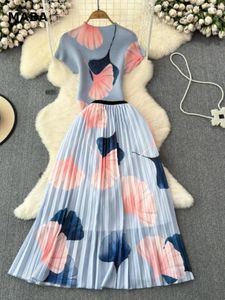 Vestidos de trabalho Luxo Luxo Miyake Two Piece Set Suit Women 2024 Summer Flower Print Slim Top e Midi Pleated Long Skirt Elegante