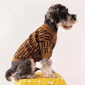 新しいクラシック秋の冬の濃厚なトレンディブランドペットセーターFadou Schnauzer Small and Mediumサイズの犬の贅沢な犬の服猫と犬の服のコートフレンチブルドッグ