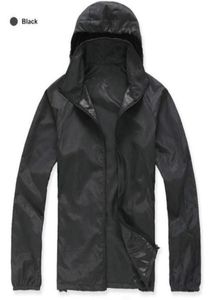 Drop Summer Womens masculino Casacos de chuva da marca Casacos ao ar livre Capuzes casuais à prova de vento e protetor solar impermeáveis Casacos de face BLAC5909250