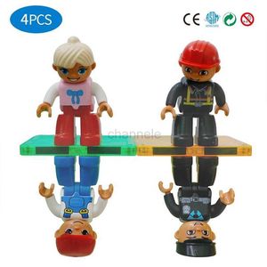 Decompression Toy Blocks Romboss Magnetic Community Figures 4pcs Toy People Magnetic Tiles Accessories for PoliceWorkerGirl Fireman Educational Toys 240412