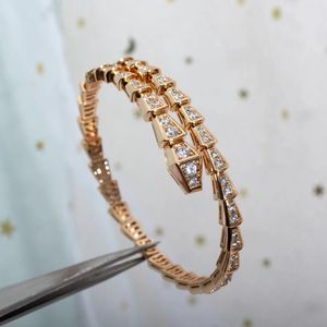 Designer Sier vridmoment Bangle Bambu Benarmband för kvinnor Justerbara serpentin fulla diamanter armband 3 färger avslappnad par