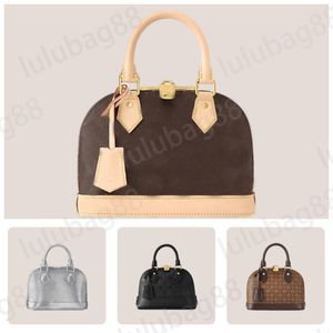 Bolsa de casca clássica bolsa de grife pequeno bolsa de grife de alta qualidade em couro epi pochette mulheres crossbody saco de ombro de ombro noturno dama de coragem marrom cor prata te030