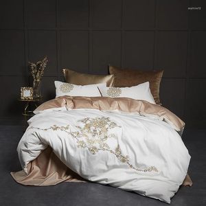 Sängkläder sätter lyx Europa 60 -tals bambu fiberguld fin broderi set täcke täcke lakan kuddar hemtextiler